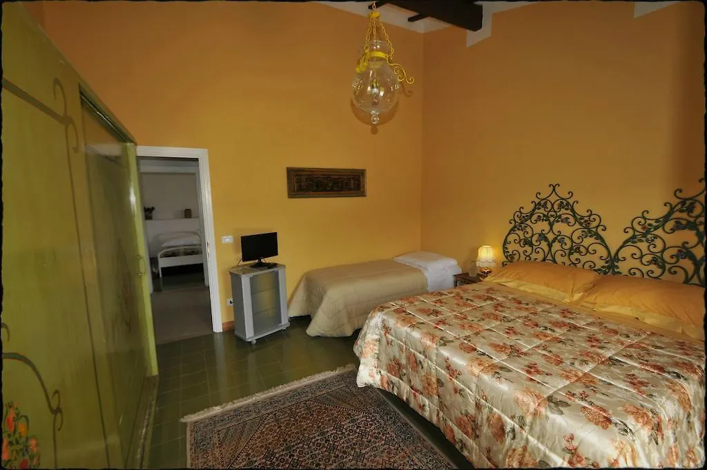 Olivia B&B And Apartment Cantagrillo Bed & Breakfast